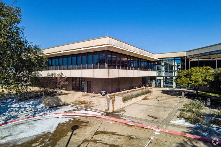 Primary Photo Of 3200 E Airfield Dr, Dallas Office For Sale