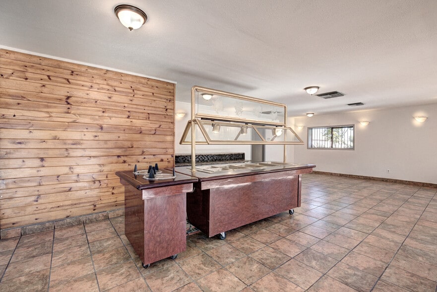 More Photos Of 1200 S Beeline Hwy, Payson General Retail For Sale