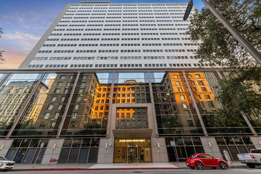 More Photos Of 1300 Main St, Houston Office For Lease