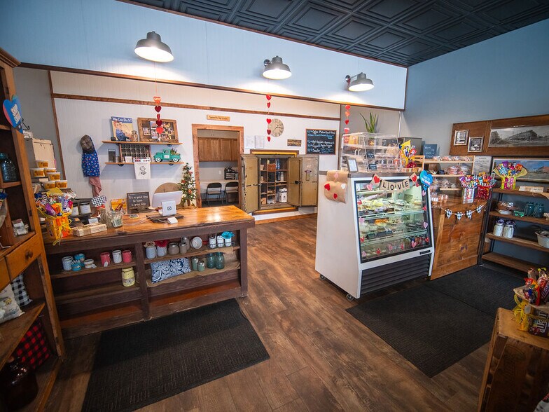 More Photos Of 2 E Main St, New Hampton General Retail For Sale