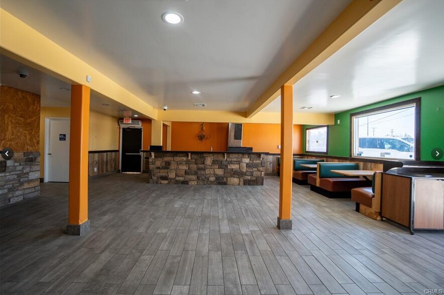 More Photos Of 14290-14298 Hesperia Rd, Victorville Bar For Sale