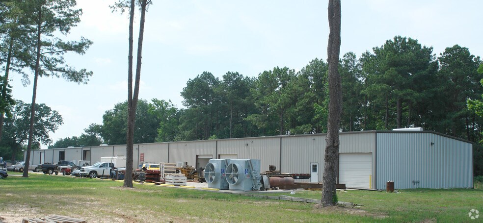 More Photos Of 24501 Hufsmith Kohrville Rd, Tomball Warehouse For Lease