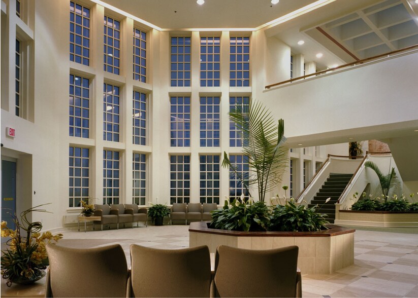 More Photos Of 774 Christiana Rd, Newark Healthcare For Sale