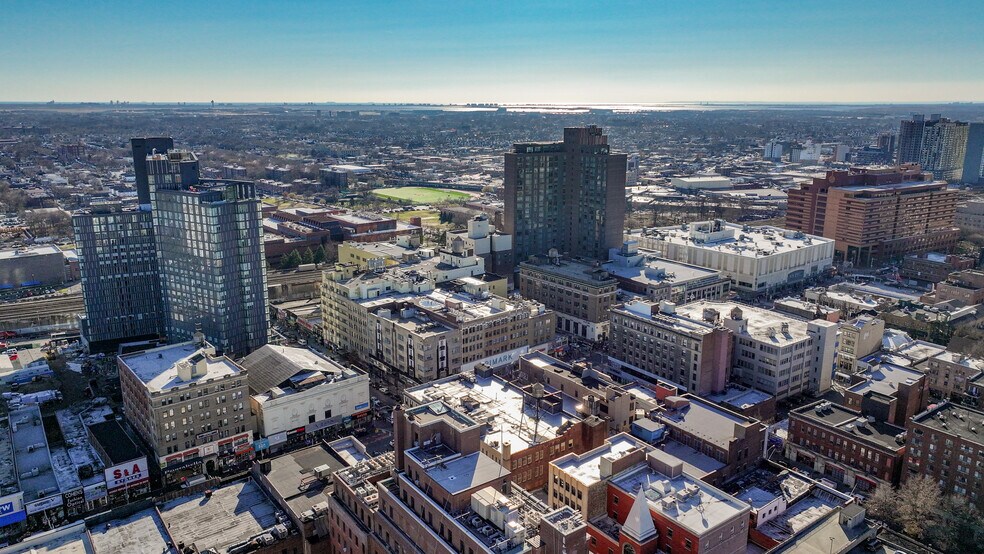 More Photos Of 162-21 Jamaica Ave, Jamaica General Retail For Sale