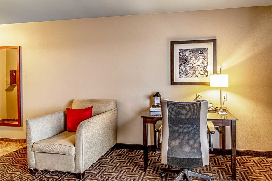 More Photos Of 3420 S Broadway, Minot Hotel For Sale