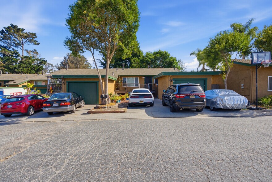 More Photos Of 1584 Chanticleer Ave, Santa Cruz Apartments For Sale