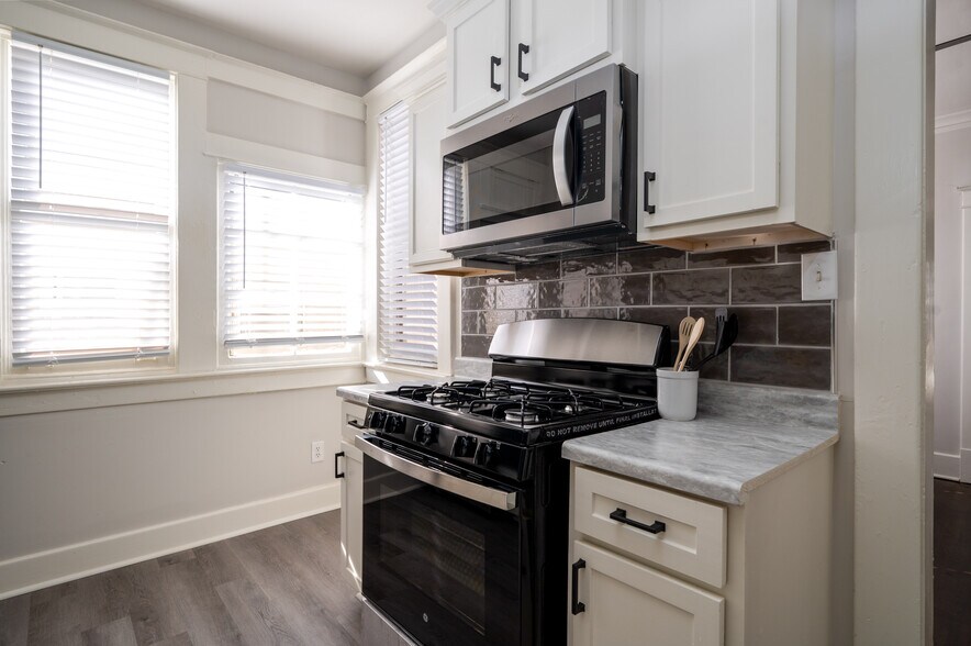 More Photos Of 60 N Willett St, Memphis Apartments For Sale