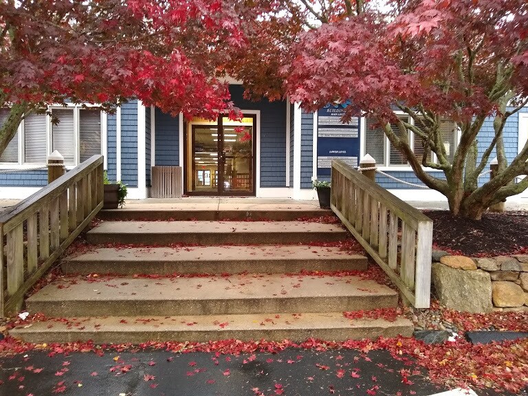 More Photos Of 140 Point Judith Rd, Narragansett Storefront Retail Office For Sale