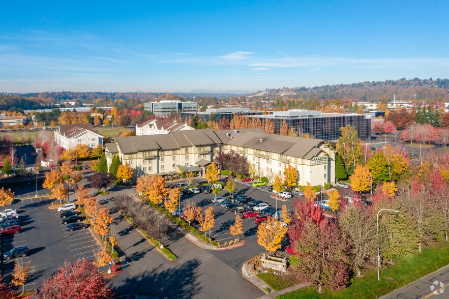 More Photos Of 1701 E Valley Rd, Renton Hotel For Sale