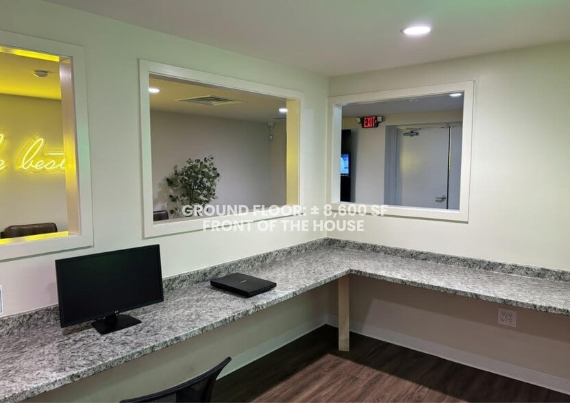 More Photos Of 660 Tonnele Ave, Jersey City Showroom For Sale
