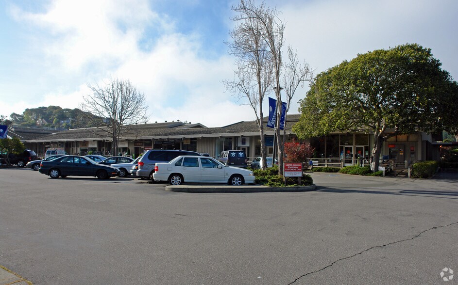 More Photos Of 1550 Tiburon Blvd, Tiburon Unknown For Lease