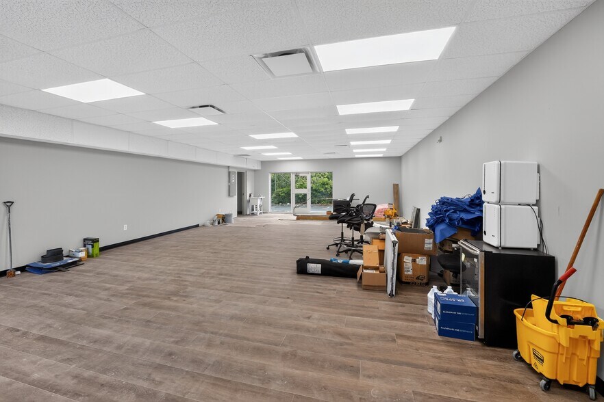 More Photos Of 5234 N Roxboro Rd, Durham Freestanding For Lease