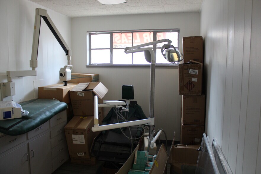 More Photos Of 425-427 S Summit Ave, Fort Worth Medical For Lease