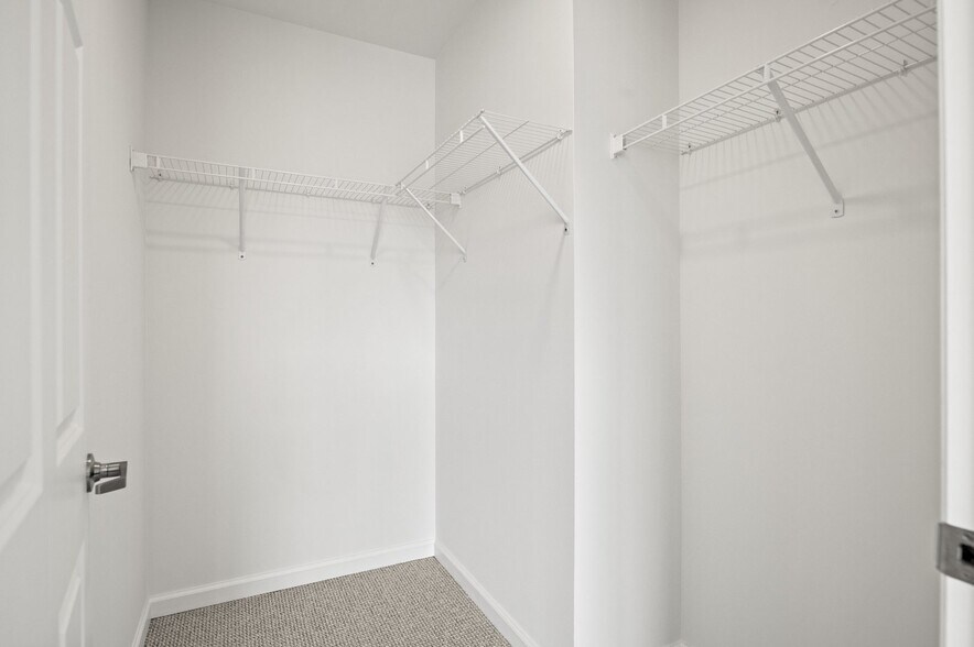 More Photos Of 2113 Ellsworth Blvd, Malta Multifamily For Sale