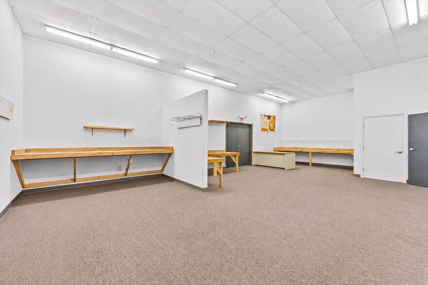 More Photos Of 352 Tall Pines Rd, West Palm Beach Warehouse For Sale