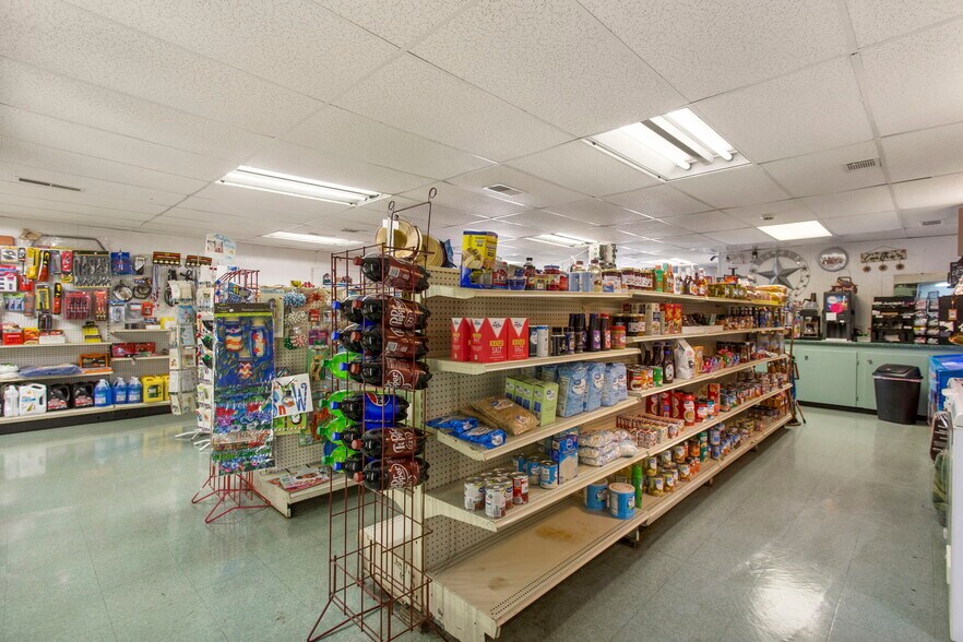 More Photos Of 6547 Potomac River Rd, Monterey Service Station For Sale