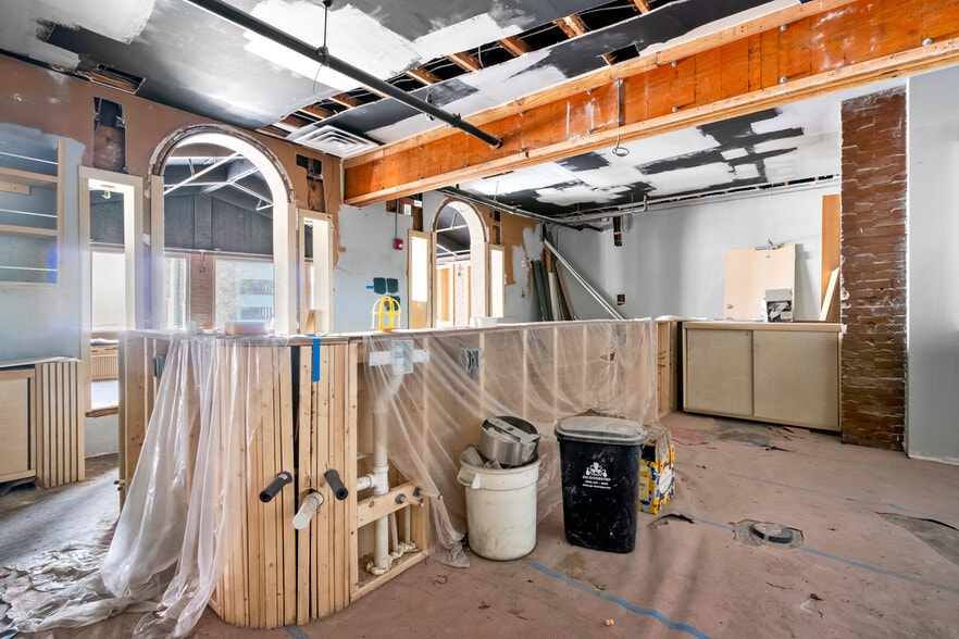 More Photos Of 1811 Division St, Nashville Freestanding For Sale