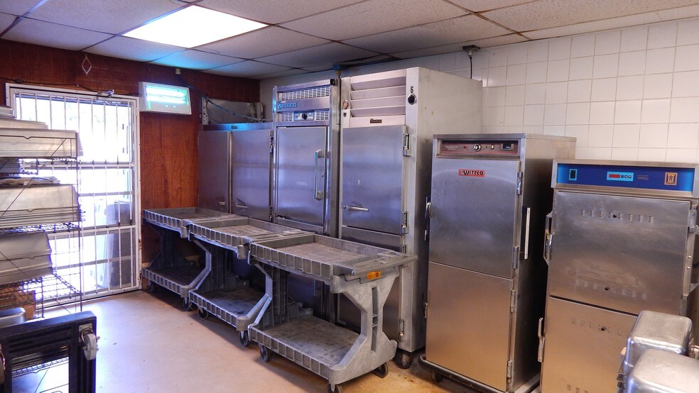 More Photos Of 8014-8090 W 21st Ct, Hialeah Warehouse For Sale