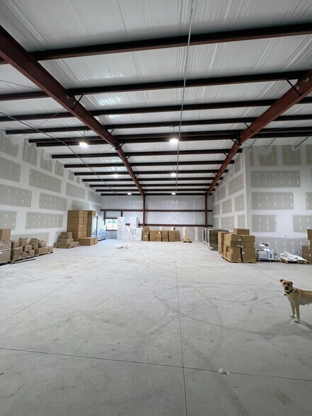 More Photos Of 401 Betty Taylor Wood, Holly Ridge Manufacturing For Lease