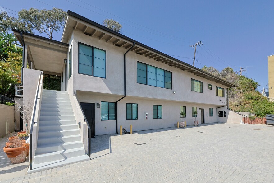 More Photos Of 22227 Pacific Coast Hwy, Malibu Apartments For Sale