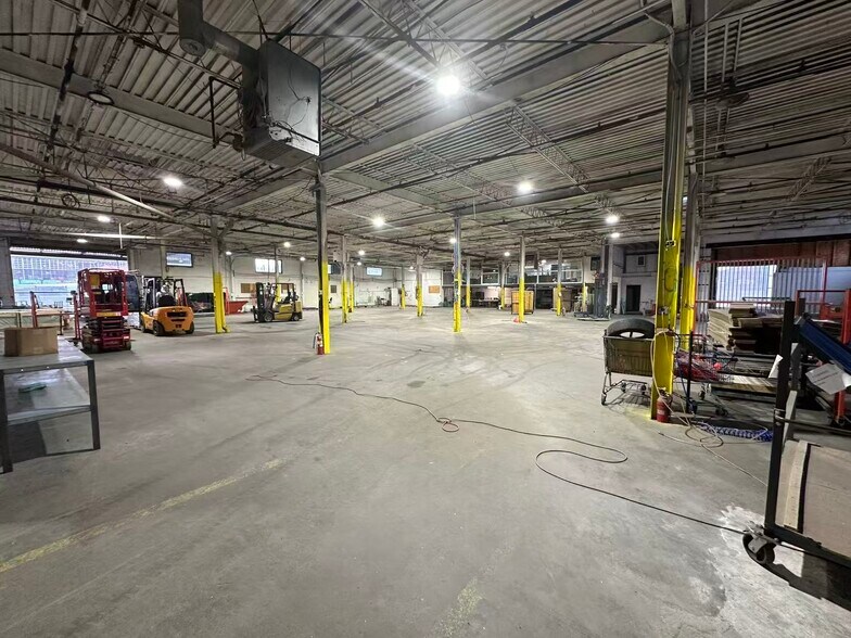 More Photos Of 648-658 E Erie Ave, Philadelphia Warehouse For Lease