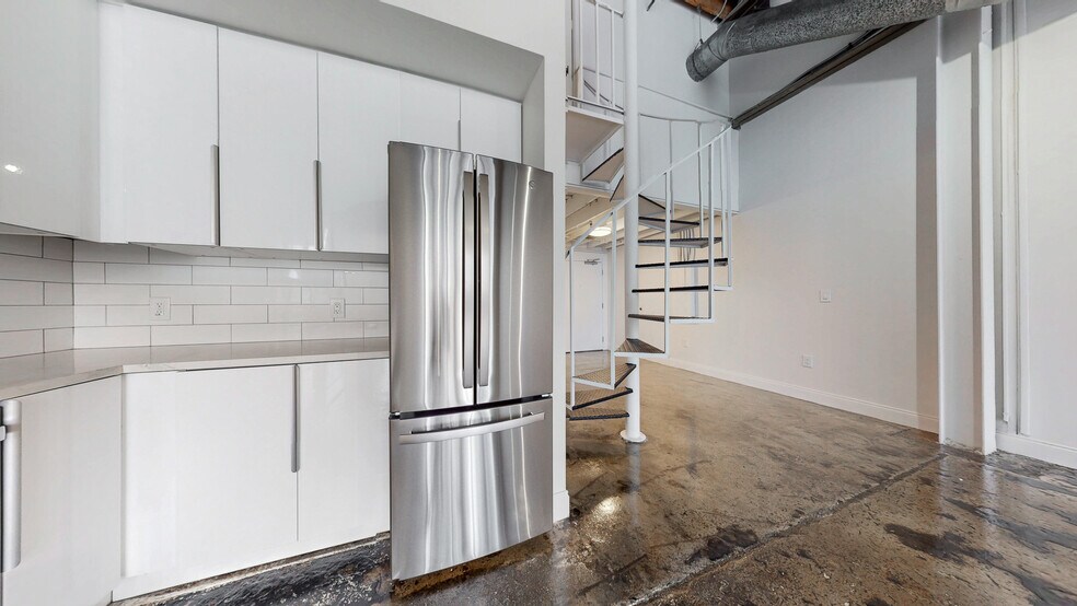 More Photos Of 887 W Marietta St NW, Atlanta Loft Creative Space For Lease