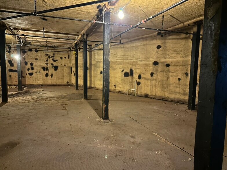 More Photos Of 638 Lake St, Wilson Freestanding For Sale