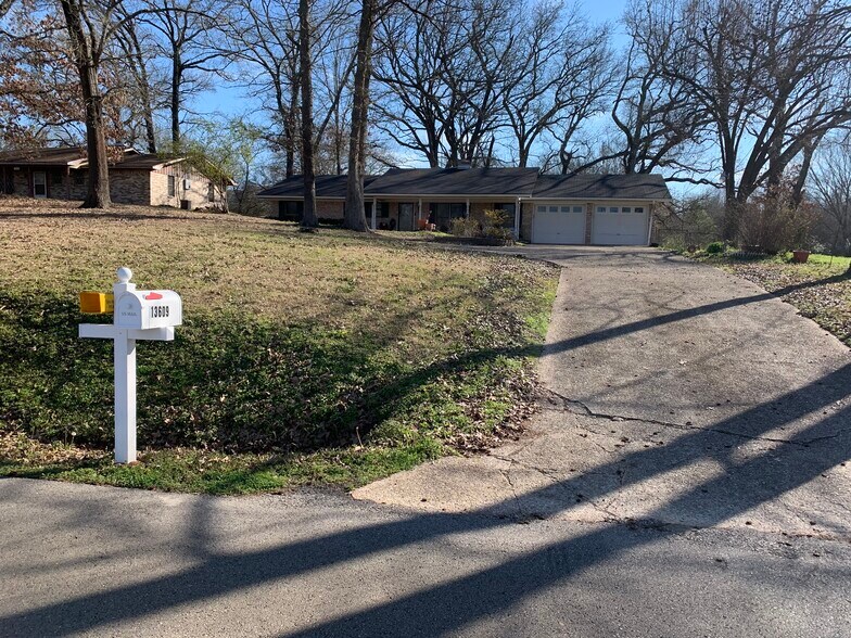 More Photos Of Interstate 20, Lindale Land For Sale