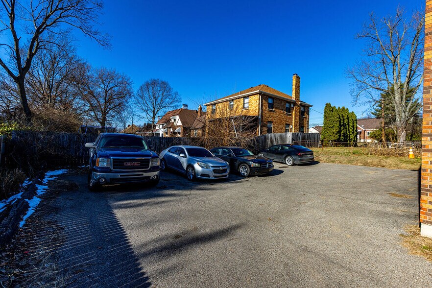 More Photos Of 2443 Ferguson Rd, Cincinnati Apartments For Sale