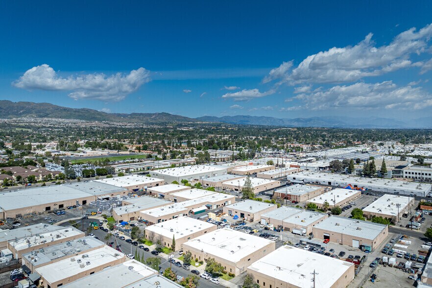 More Photos Of 9736-9742 Eton Ave, Chatsworth Industrial For Lease