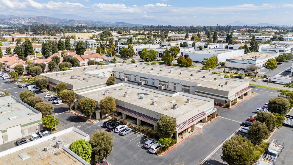 More Photos Of 1937 Goodyear Ave, Ventura Warehouse For Lease