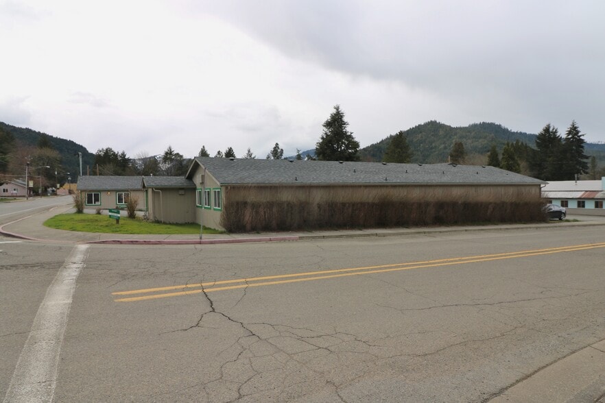 More Photos Of 127 Pacific Ave, Glendale Hotel For Sale