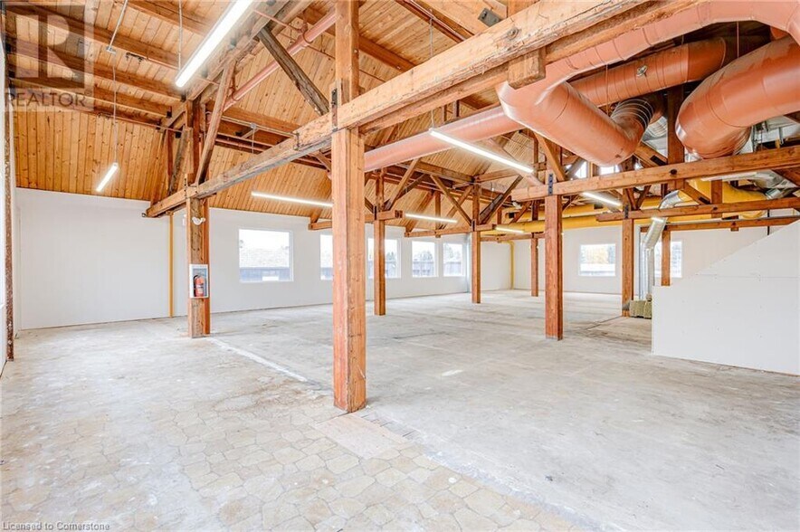 More Photos Of 10 Church St W, Woolwich Storefront Retail Office For Lease