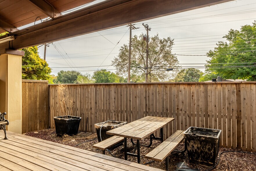 More Photos Of 5102 Salem Ave, Lubbock Medical For Sale