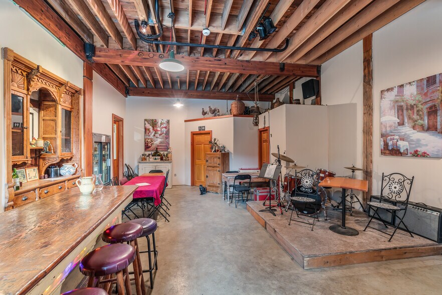 More Photos Of 2300 E Wellington Rd, Nanaimo Land For Sale