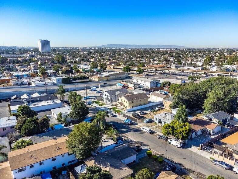 More Photos Of 1109 N Mulberry Ave, Compton Apartments For Sale