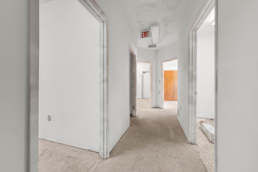 More Photos Of 2306 Lee Rd, Winter Park Medical For Lease