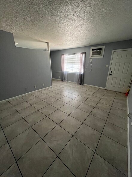 More Photos Of 2204 Sunrise Ave, Las Vegas Apartments For Sale
