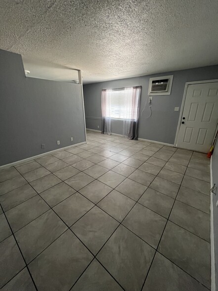 More Photos Of 2204 Sunrise Ave, Las Vegas Apartments For Sale