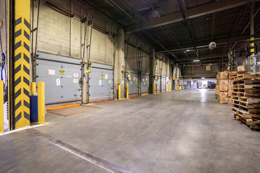 More Photos Of 601 Old River Rd, White River Junction Warehouse For Lease