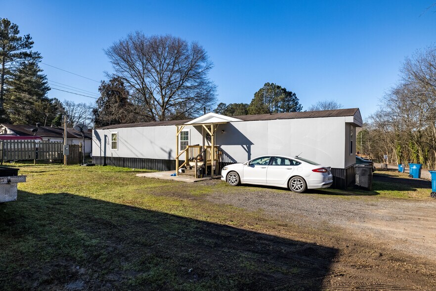 More Photos Of 3020 Old Summerville Rd, Armuchee Manufactured Housing Mobile Home Park For Sale