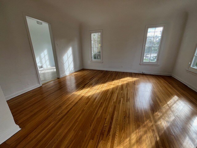 More Photos Of 1040 S Longwood Ave, Los Angeles Apartments For Sale