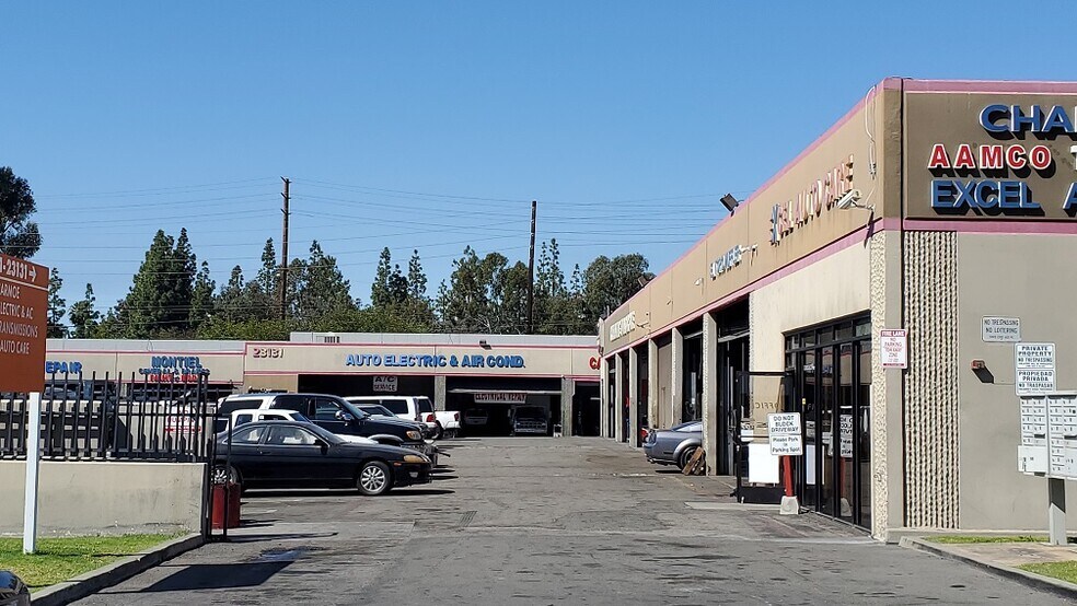 More Photos Of 23121-23141 Orange Ave, Lake Forest General Retail For Sale