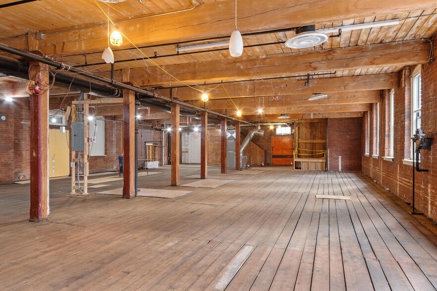 More Photos Of 65 Water St, Worcester Loft Creative Space For Sale