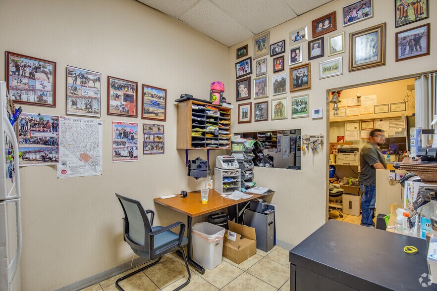 More Photos Of 2520 S Eastern Ave, Las Vegas Freestanding For Sale