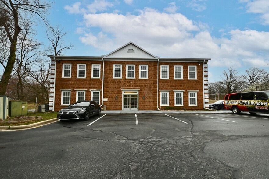 More Photos Of 10901 Indian Head Hwy, Fort Washington Office For Lease