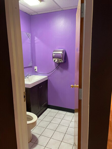 More Photos Of 961 Route 10 E, Randolph Warehouse For Lease