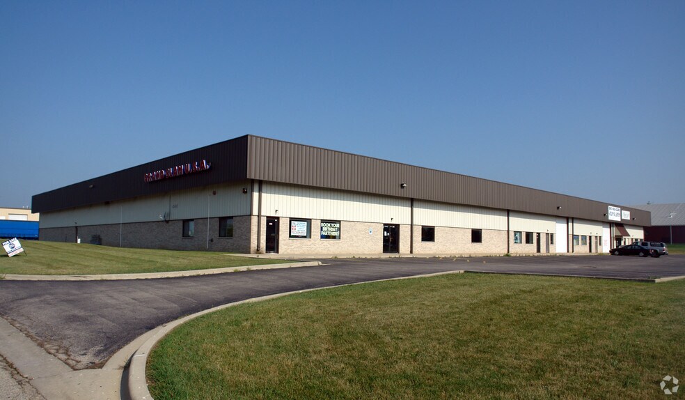 More Photos Of 9210-9228 Trinity Dr, Lake In The Hills Service For Lease