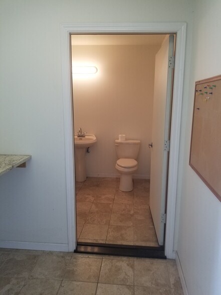 More Photos Of 3325 Louis Sherman Dr, Steger Industrial For Lease