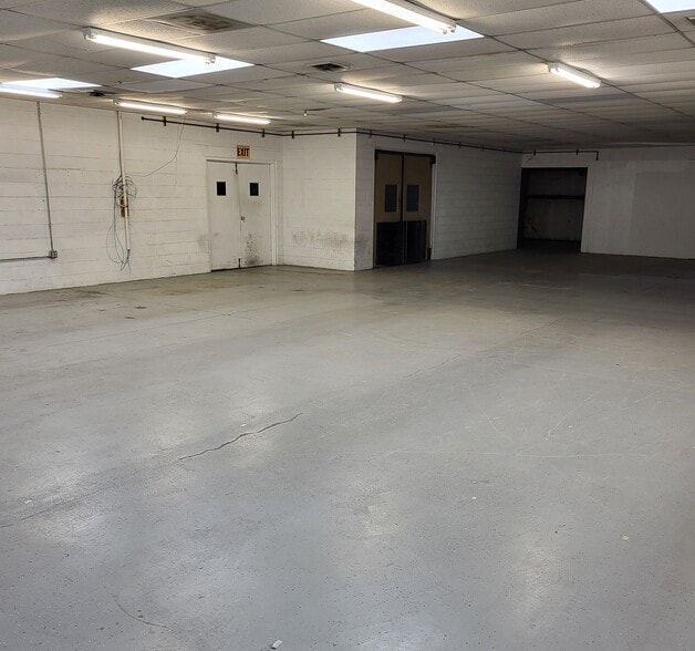 More Photos Of 531 Corning Way, Martinsburg Warehouse For Lease